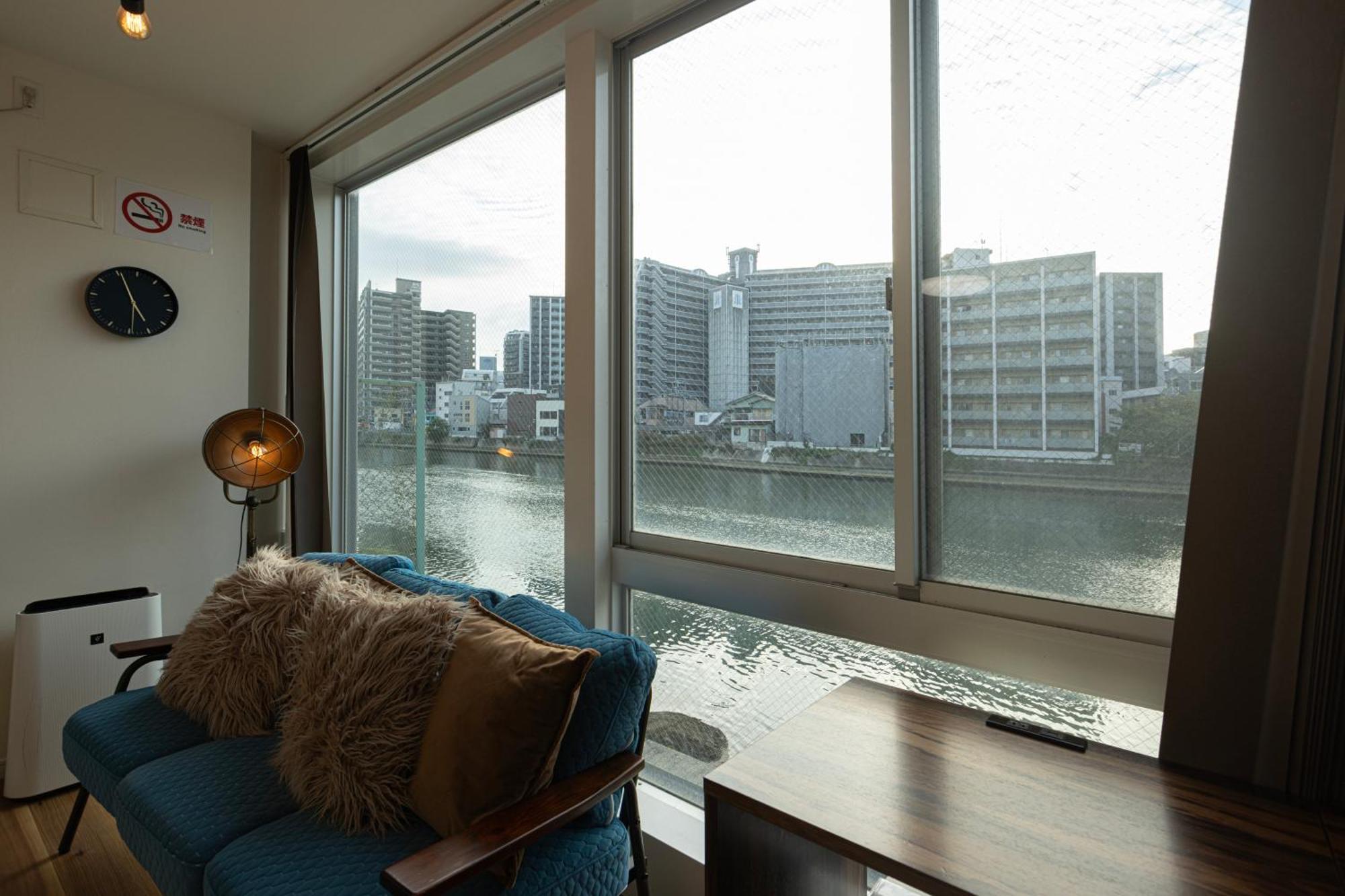Rivil Hakata Apartment