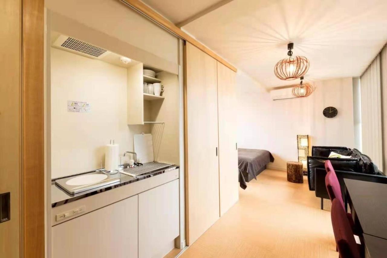 Apartment Rivil Hakata *
